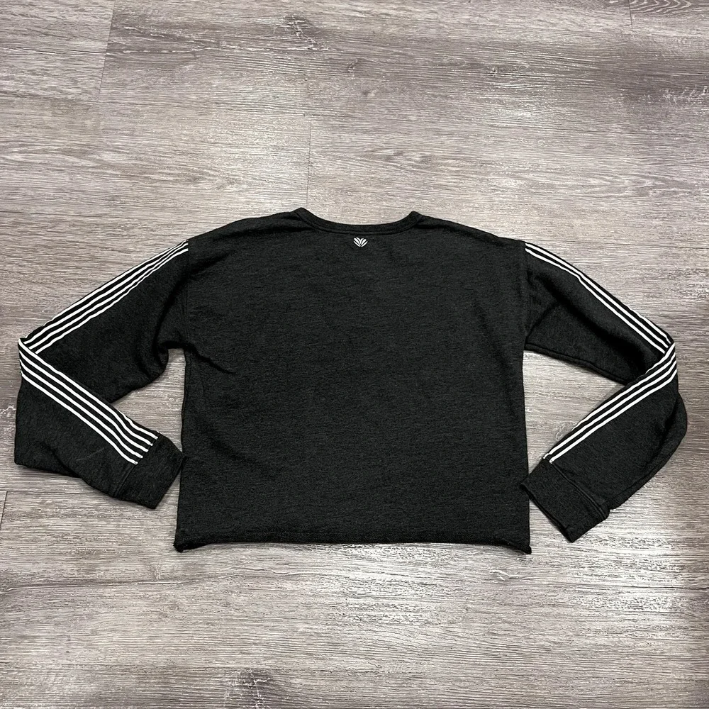 Forever 21‎ Shirt Women's Small Gray Long Sleeve Cropped Casual  Pullover - Picture 7 of 12